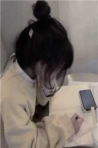 新婚夜老婆的六个男闺蜜送来祝福何姣姣姣姣